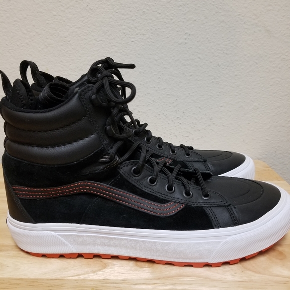 Van's SK8 HI Hightops. - Picture 4 of 8